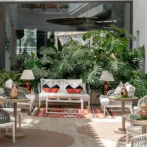 Otel Vincci Seleccion Posada Del Patio, Málaga